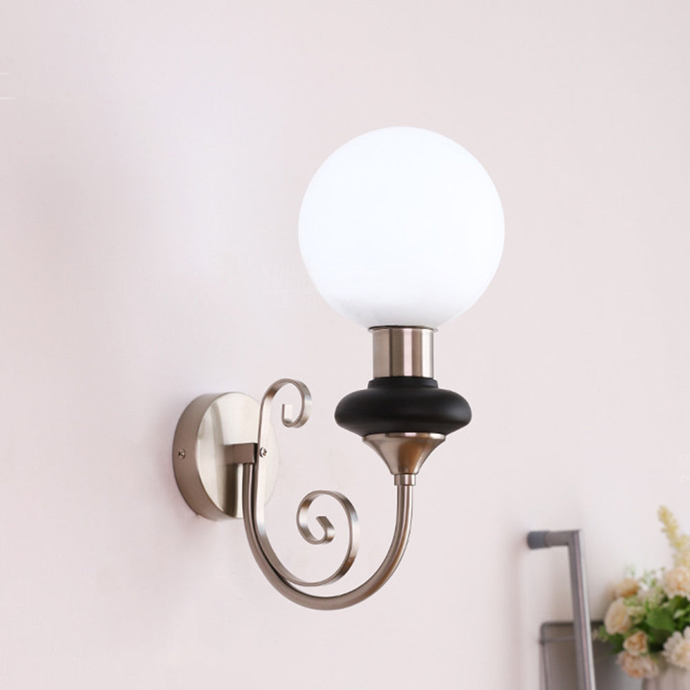 Lampada da parete francese retrò in vetro a 1 luce
