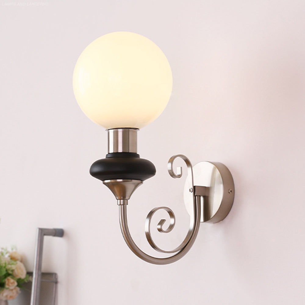 Lampada da parete francese retrò in vetro a 1 luce