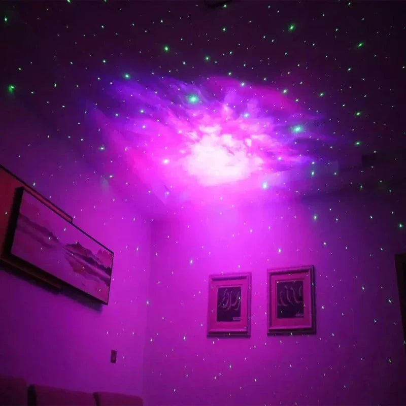 GalaxyGlow - Lampada Notturna LED Astronauta con Proiezione di Stelle