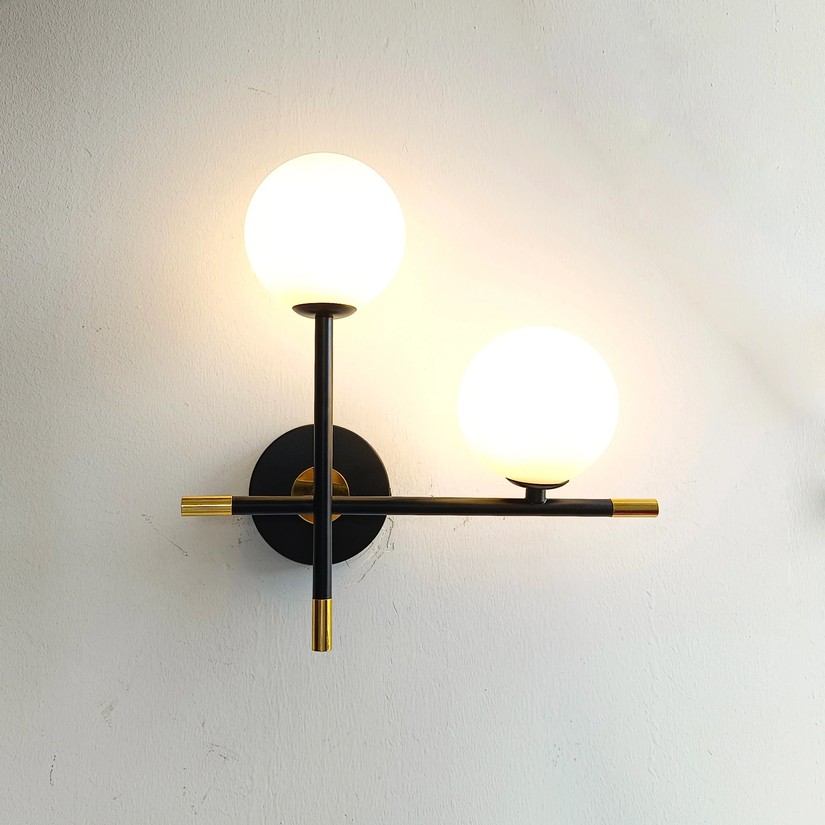 GlowLuxe - Modern LED Wall Lamp with Glass Globe