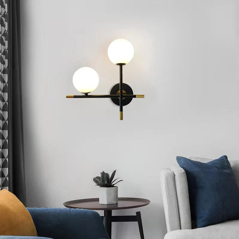 GlobeGlow - Lampada da parete LED moderna con sfere di vetro Illuminazione elegante