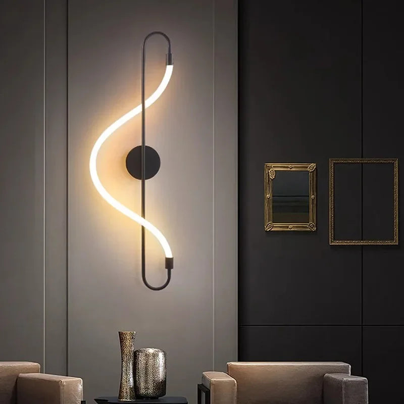 CurveGlow - Candeeiro de Parede Moderno em Ferro Iluminação Elegante