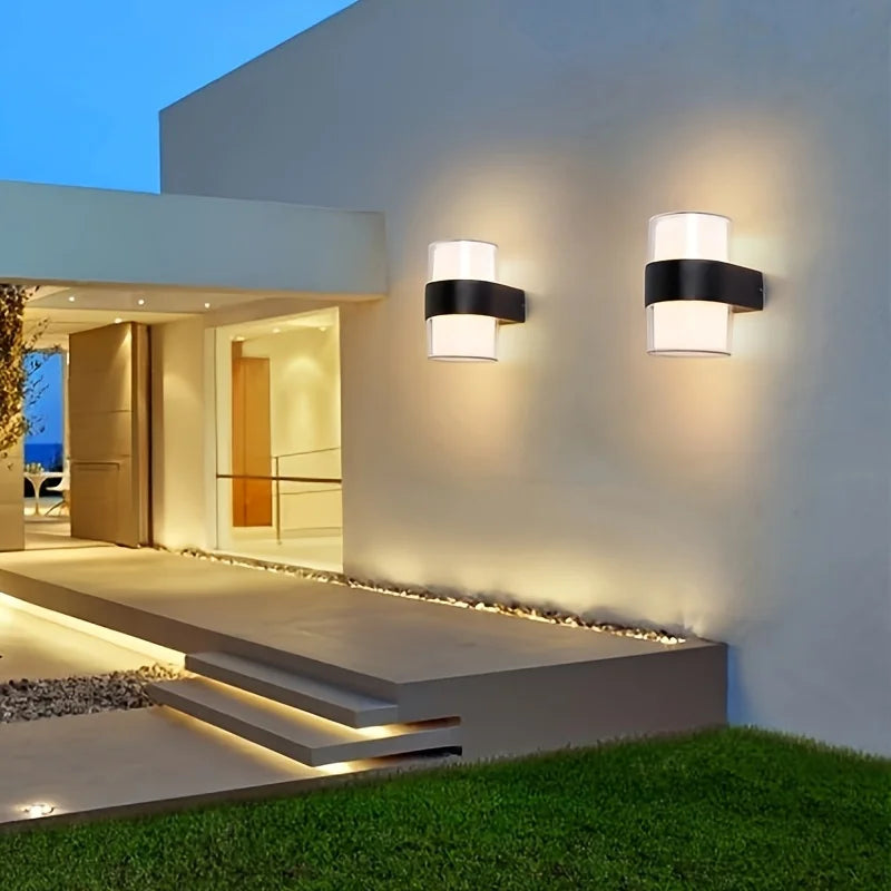 AquaBright - Illuminazione Esterna Moderna e Impermeabile
