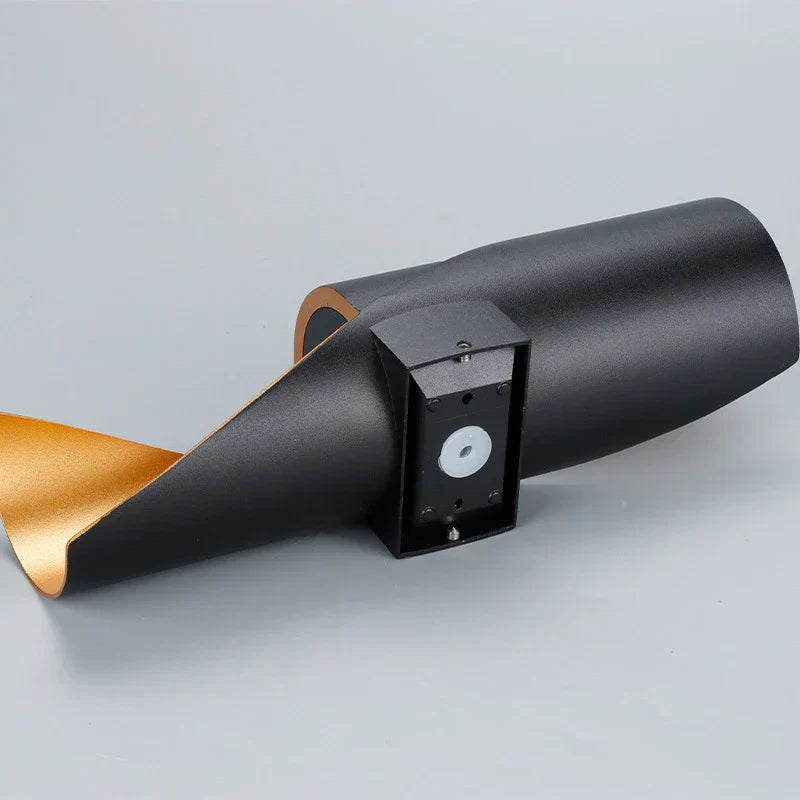 LumiWall – Modern LED Outdoor Wall Lamp – Weatherproof & Energy-Efficient Lighting