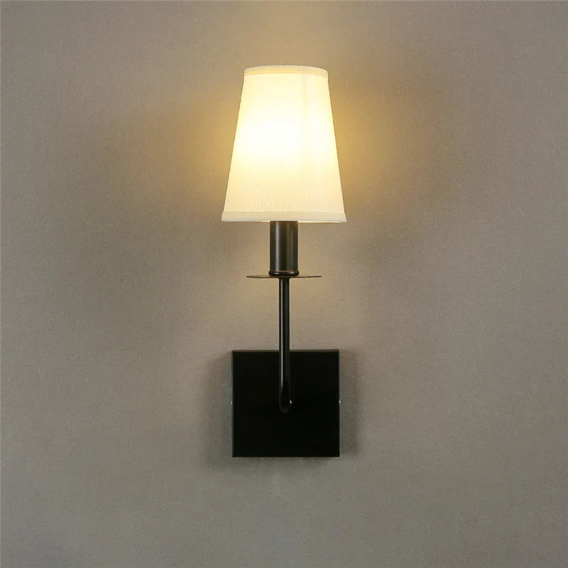 PrestigeLicht - Metalen Wandlamp | Luxe & Elegantie