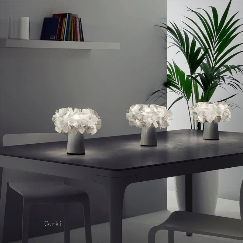 LumiBloom – Lampada da tavolo LED decorativa con design unico