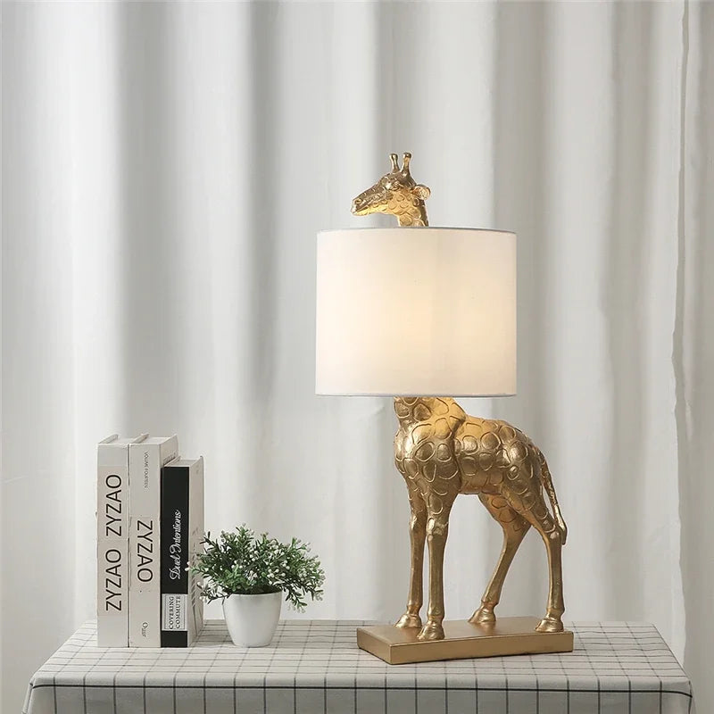 SafariGlow - Giraffe Table Lamp in Safari Style for Living Room & Bedroom