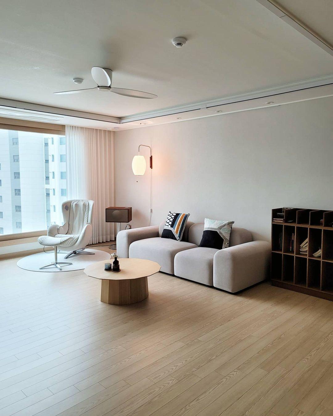 NelsonGlow – Timeless Elegance Wall Lamp for Luxury Lighting