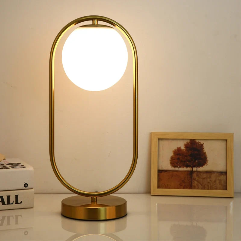 RadiantGlow - Moderne Tafellamp met Elegante Glazen Bol
