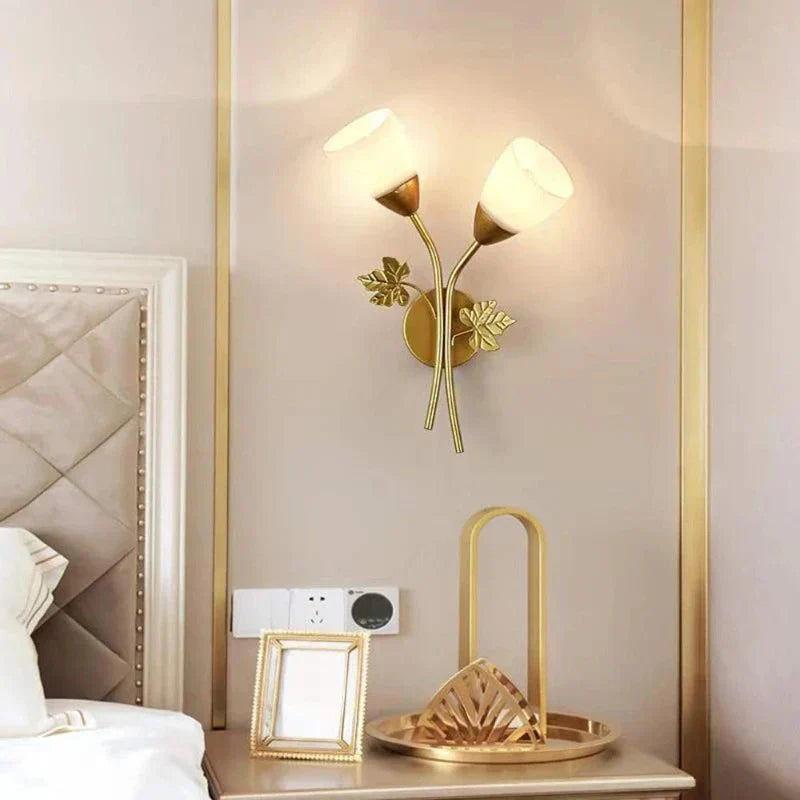 LeafGlow - Iron Wall Lamp in Vintage Style with Leaf Pattern – LED Lamp