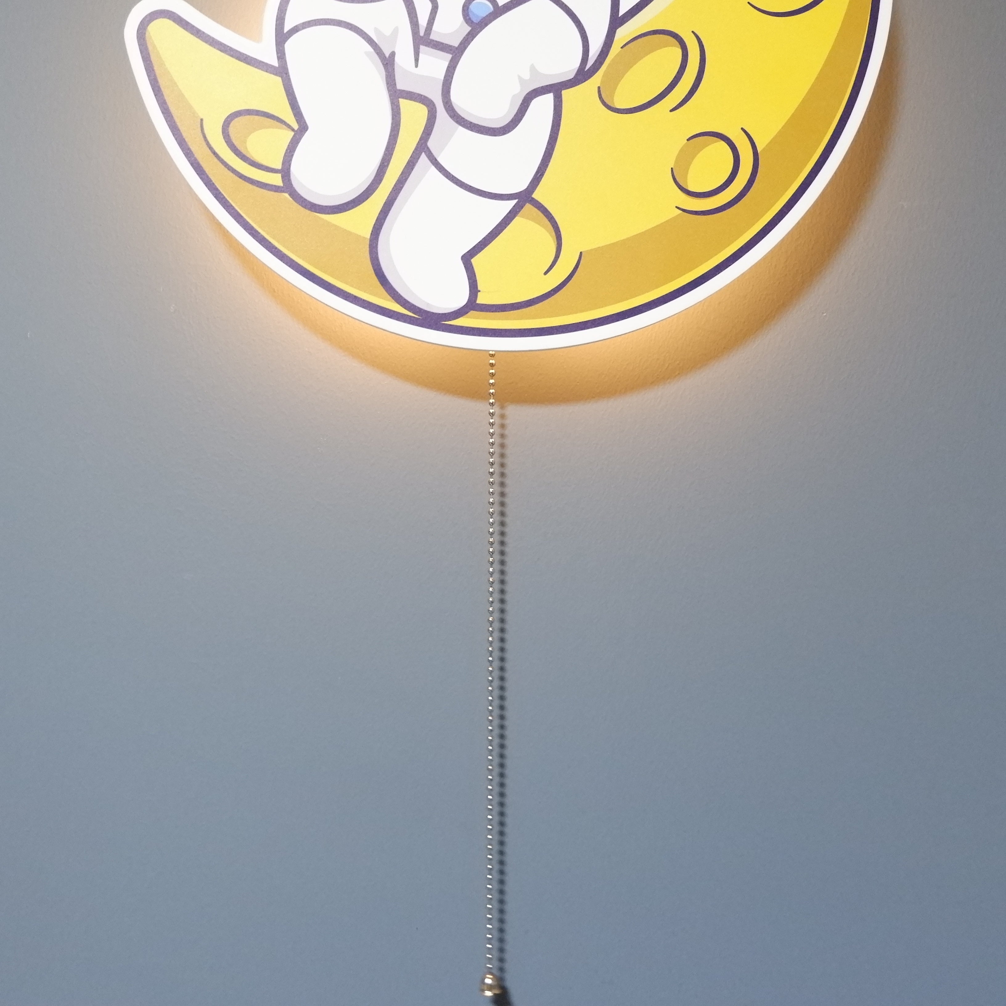 GalaxyGlow – Astronaut Wand Lamp for Children's Rooms