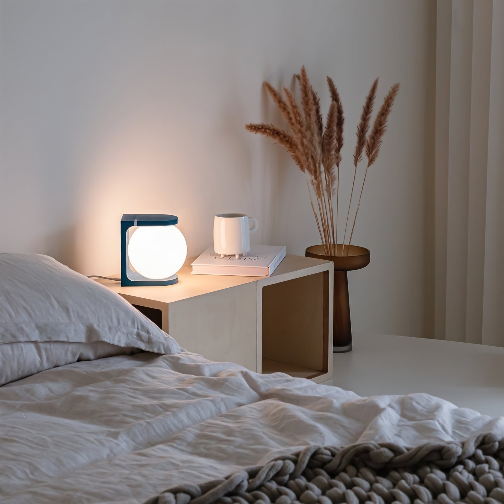 LumiCharge - Wireless Rechargeable LED Table Lamp with Book Support