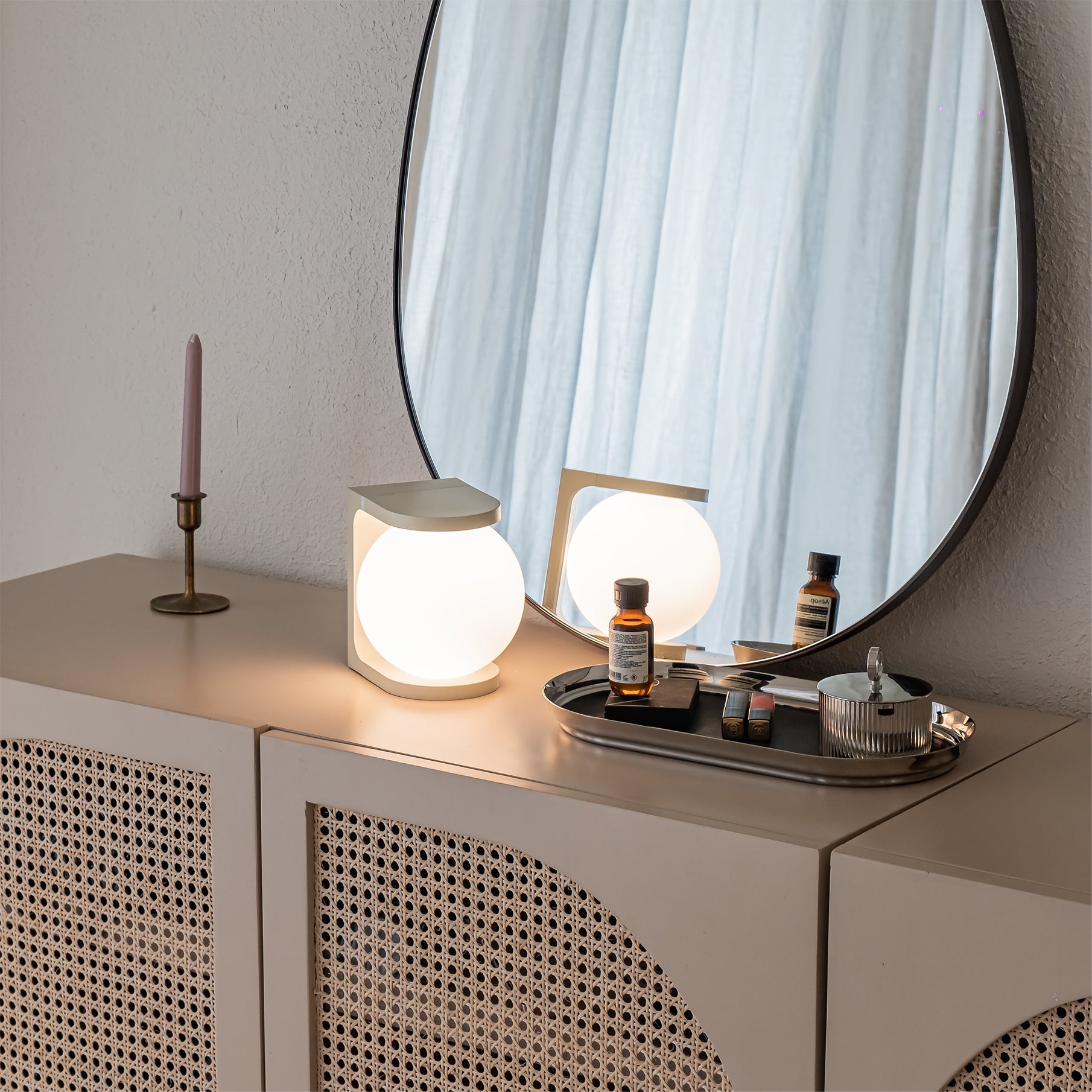 LumiCharge - Wireless Rechargeable LED Table Lamp with Book Support