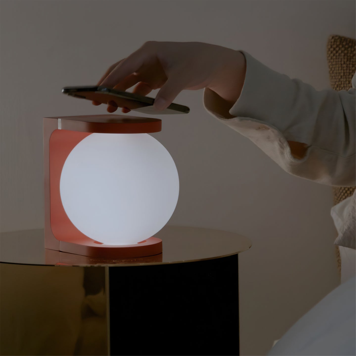 LumiCharge - Wireless Rechargeable LED Table Lamp with Book Support