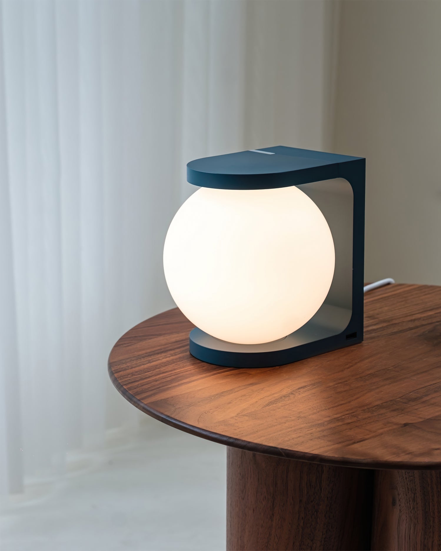 LumiCharge - Wireless Rechargeable LED Table Lamp with Book Support