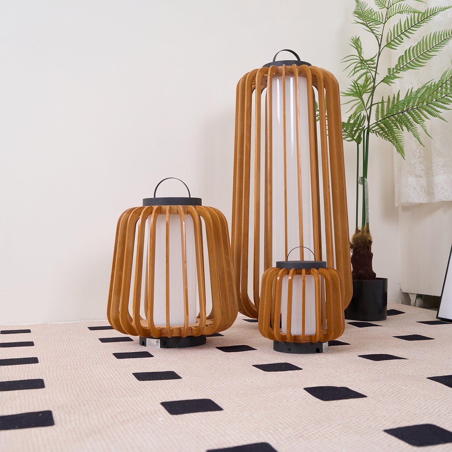 LumiLuxe - Rechargeable Outdoor Table Lamp
