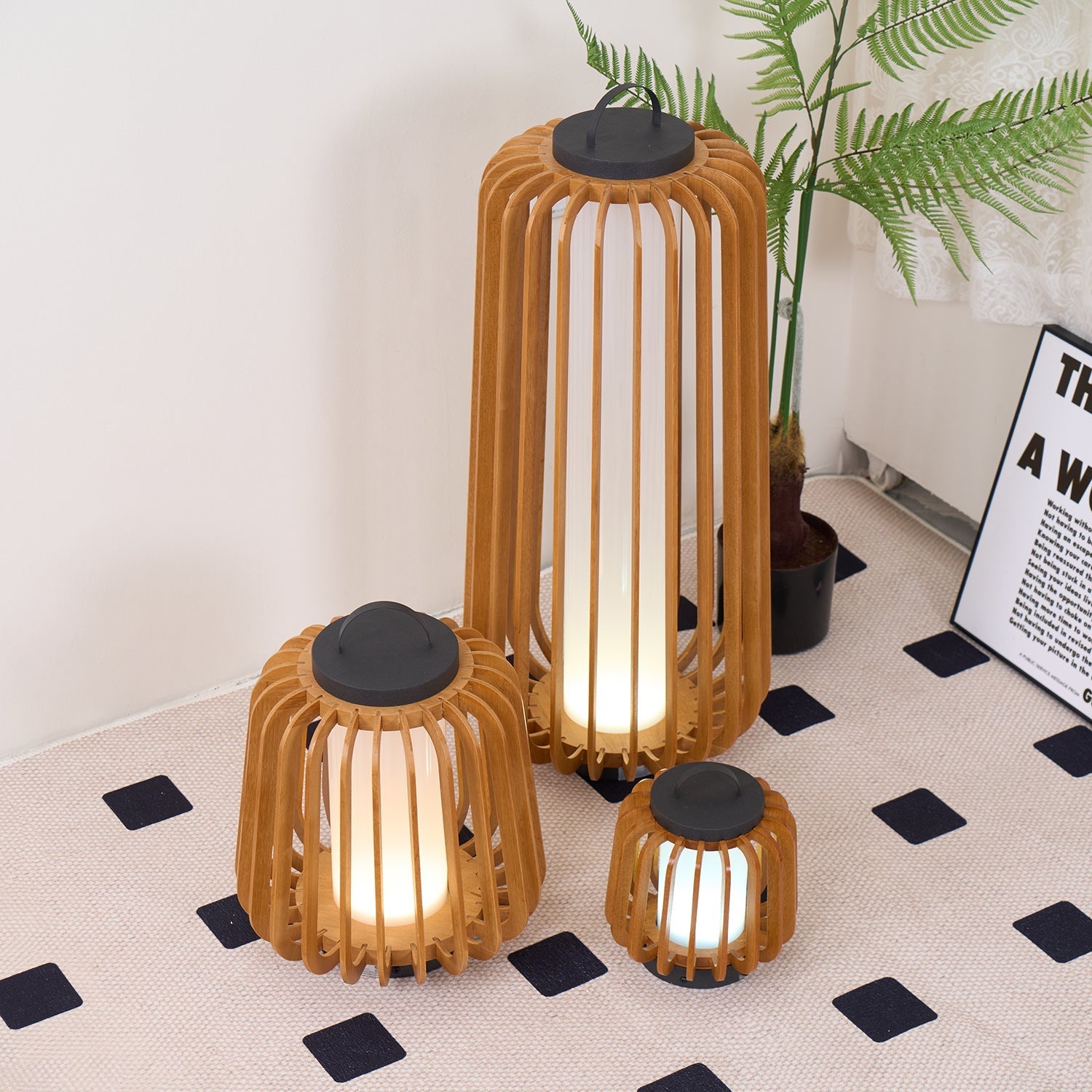 LumiLuxe - Rechargeable Outdoor Table Lamp