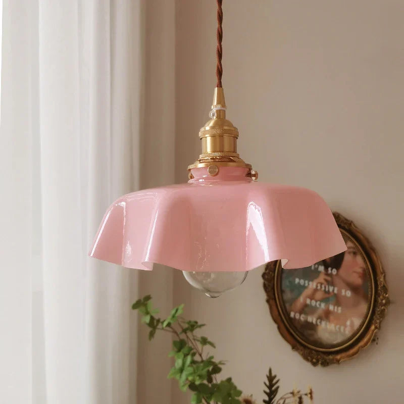 ArtisanGlow - Lampada a sospensione in ottone per un aspetto senza tempo