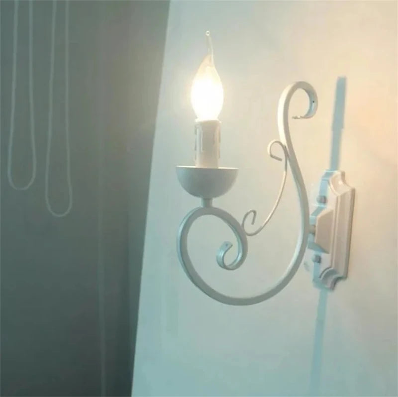 VintageGlow - White Metal Wall Lamp with Candlelight E14