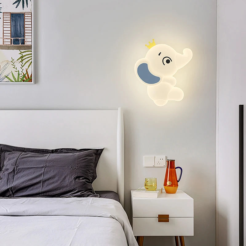 SavanneKids - Cartoon Wall Lamp with Animal Motif for Children's Room