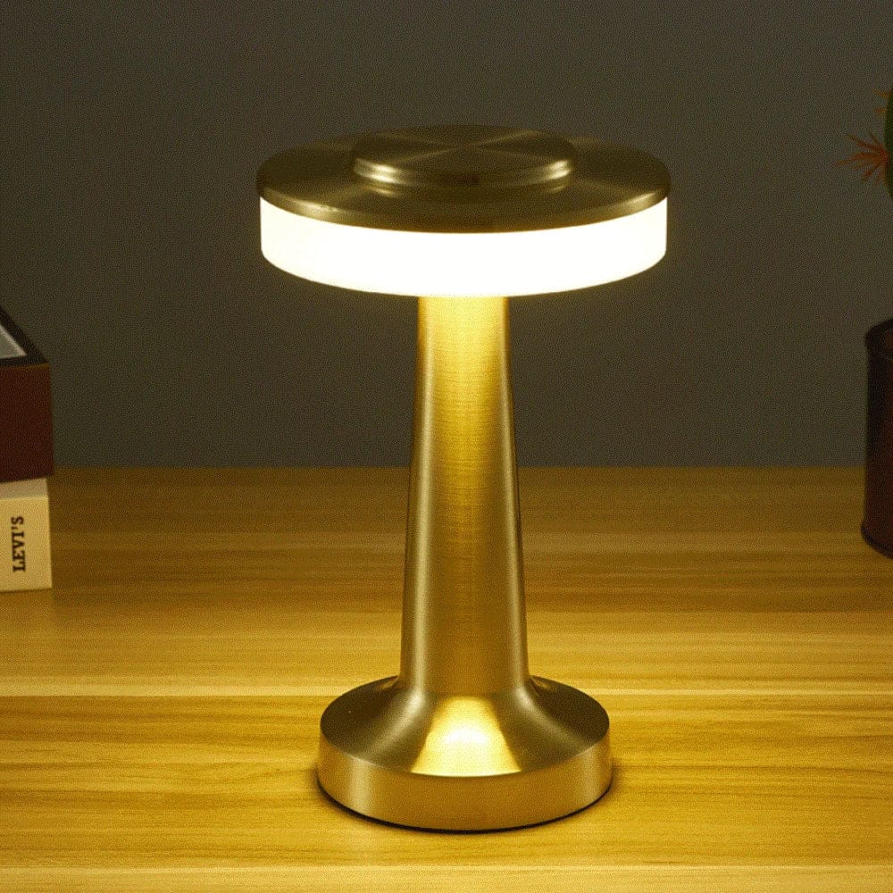 LumenGlow - Aggiungi Eleganza al Tuo Interno con la Lampada da Tavolo Fleur Jubil di LumenGlow