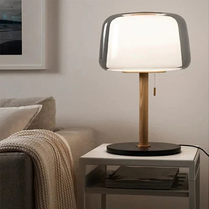 LumeHaven – Lampada Notturna con Base in Legno e Illuminazione LED