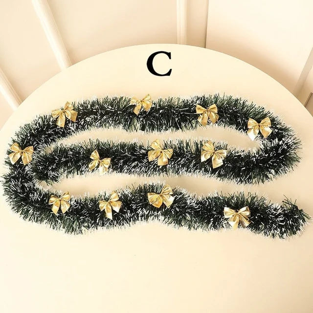 EveRibbon – Elegant Christmas Ribbon Garland