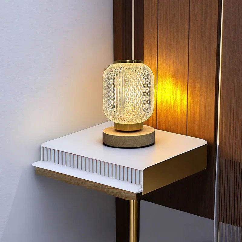 NordicGlow - Candeeiro de Mesa LED Regulável com Design em Cristal e Iluminação Poupa-Energia