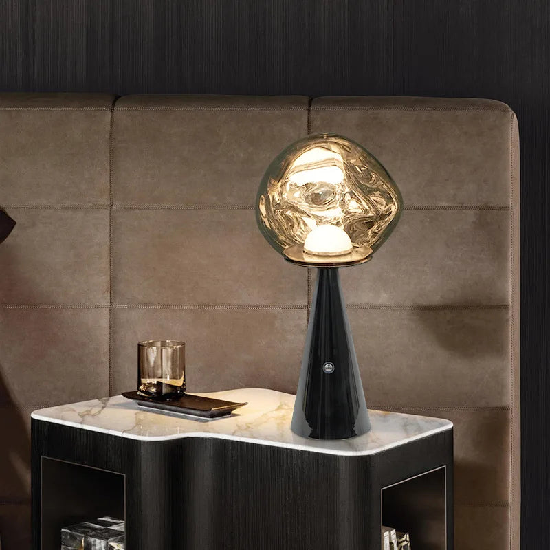 LavaGlow - Lampada da tavolo mini moderna con luce LED | Illuminazione decorativa
