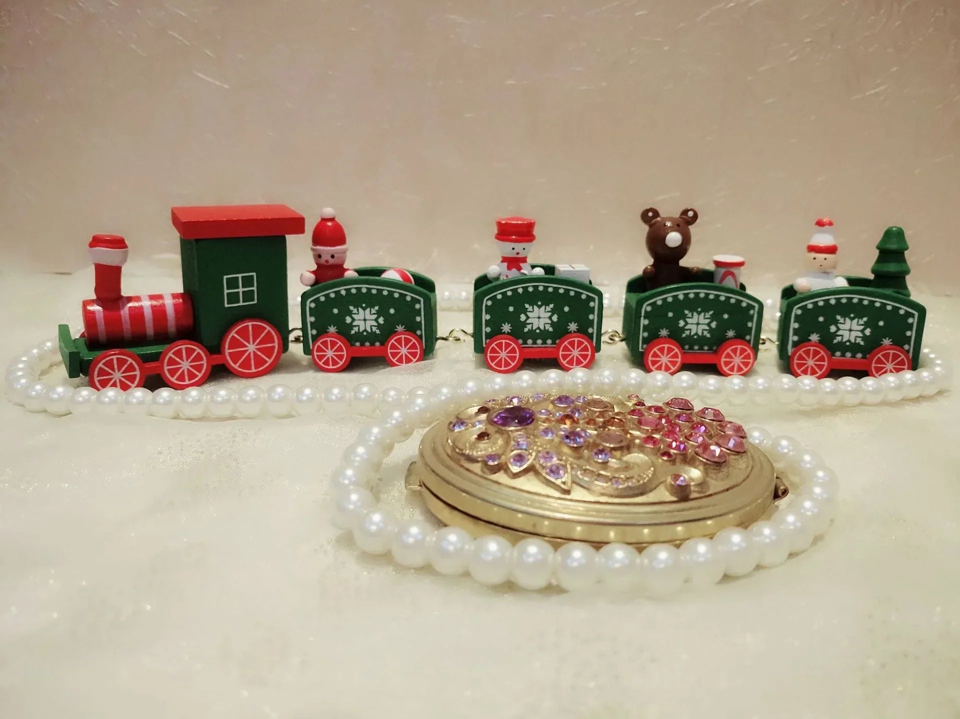 KerstExpress - Festive Plastic Christmas Train for Decoration