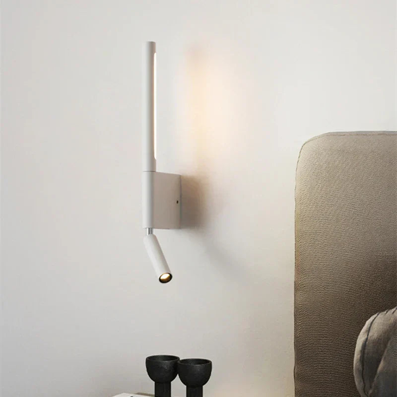 GlowSphere - Lampada da parete LED regolabile per camera da letto in stile hotel