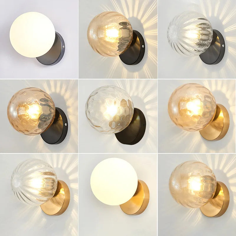 GoldLicht - Lampada da parete moderna dorata con globo di vetro