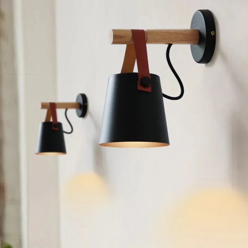 NordicGlow - LED Wall Lamp with Wooden Details and Leather Strap