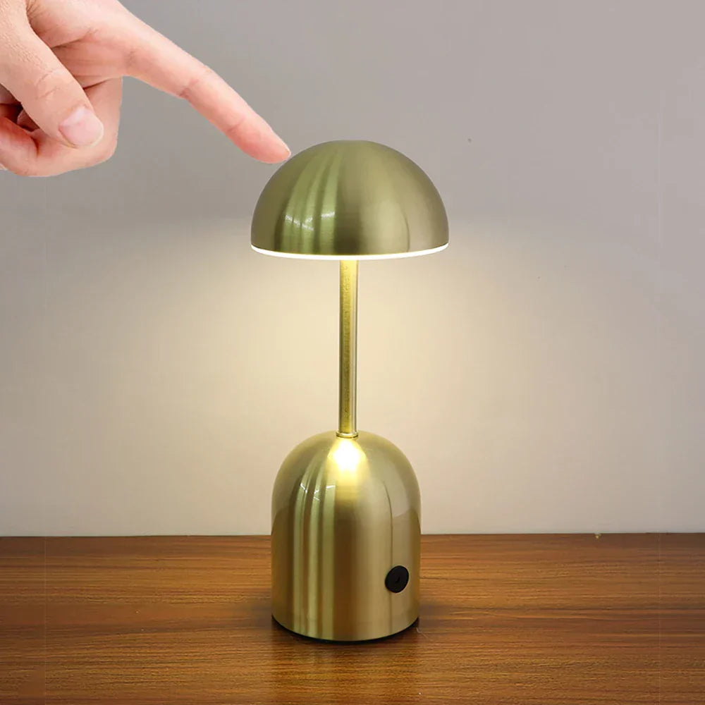 GlowLuxe - Lampada da Tavolo Portatile Dimmerabile – Design in Metallo LED per Illuminazione Atmosferica