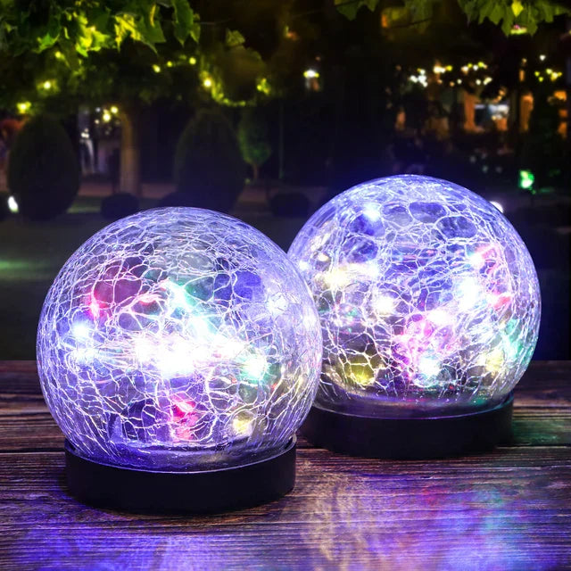 LumiGlow – Solar-Powered LED Garden Lamp with Color Change – Weatherproof & Energy Efficient