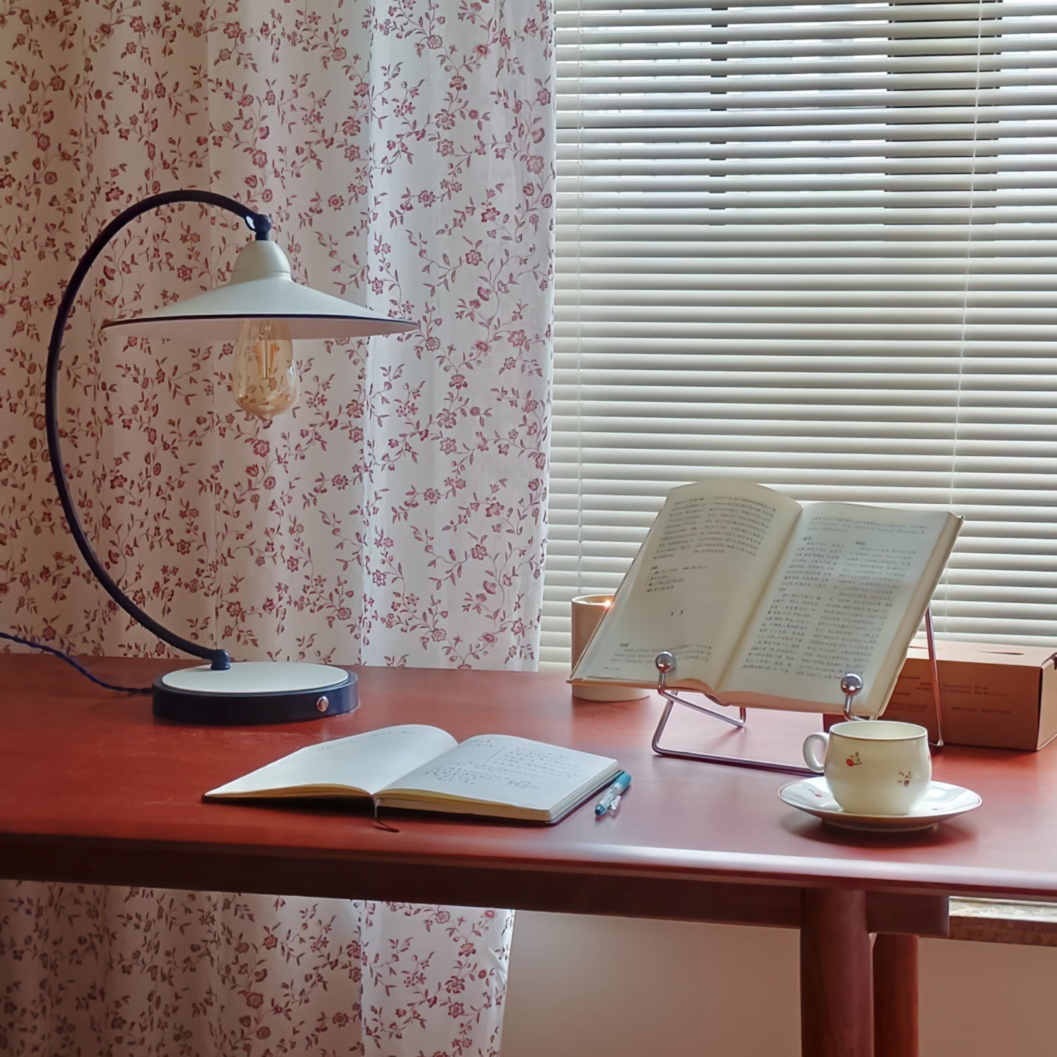 SwanGlow - Blue Design Table Lamp with Elegant Finish