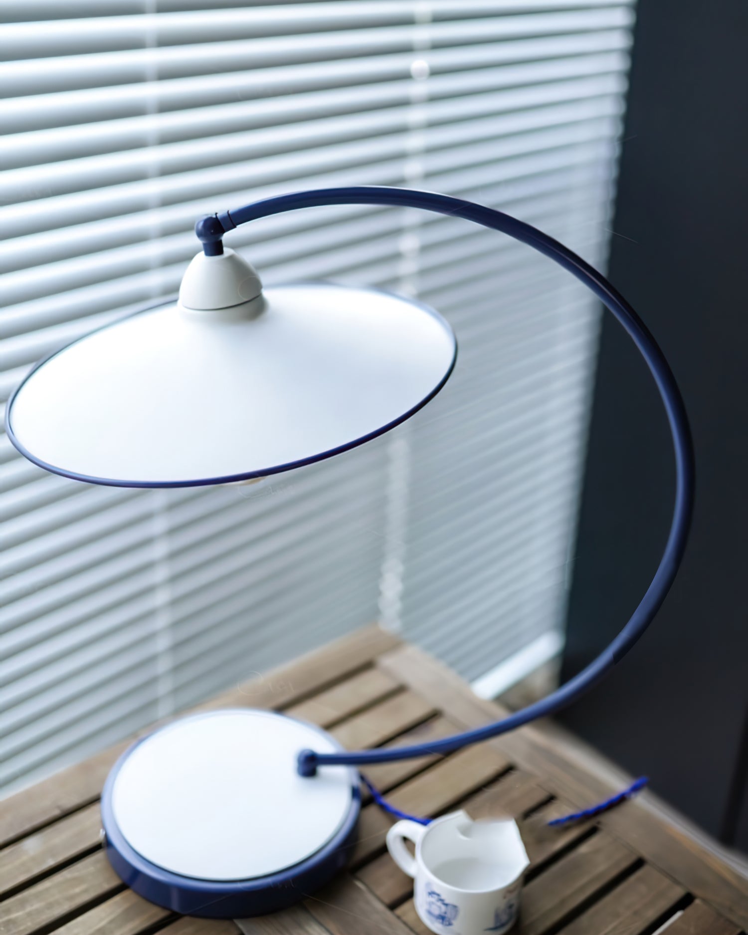 SwanGlow - Blue Design Table Lamp with Elegant Finish