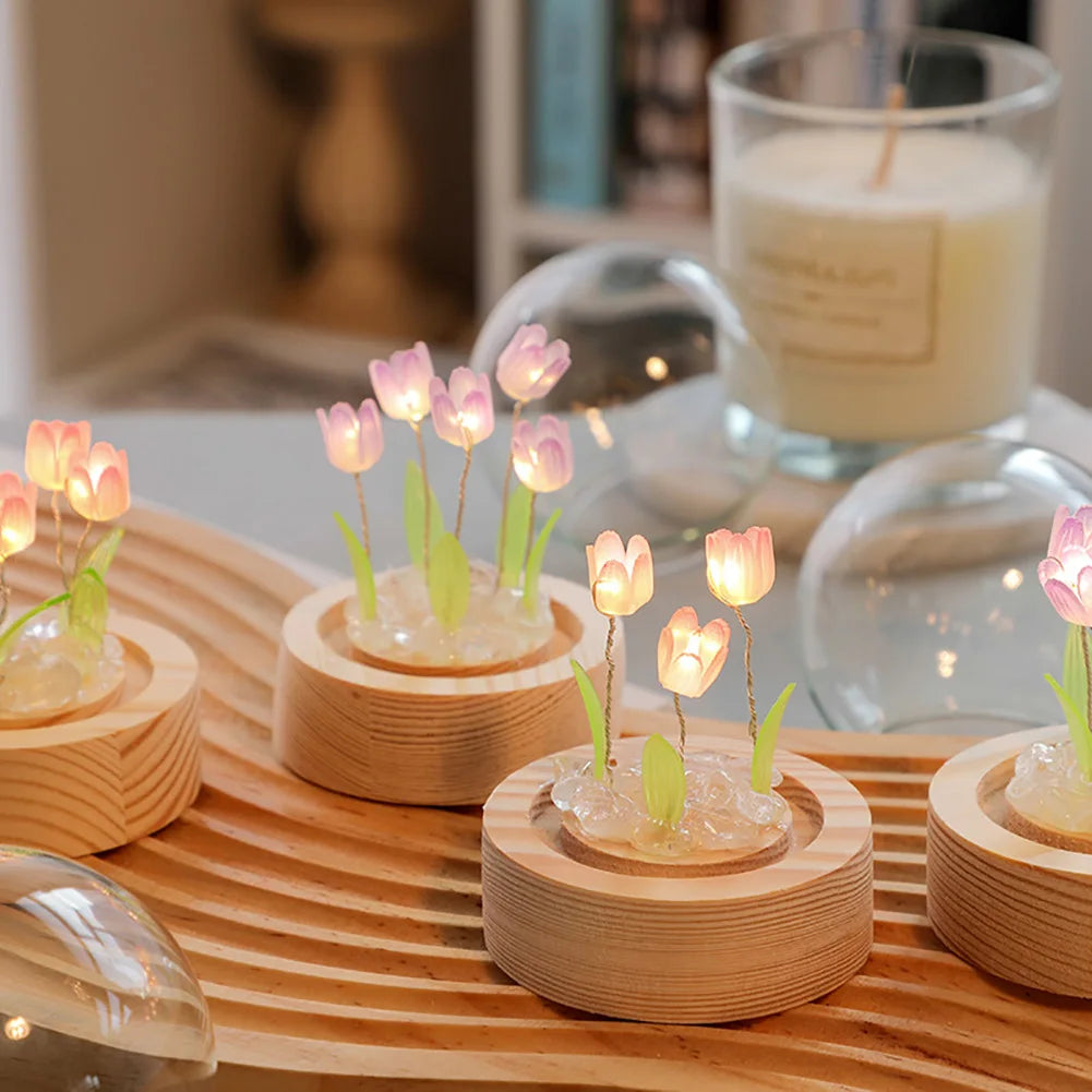 GlowTulip - Lampada da Tavolo LED – Elegante Illuminazione Decorativa per Camera da Letto e Soggiorno
