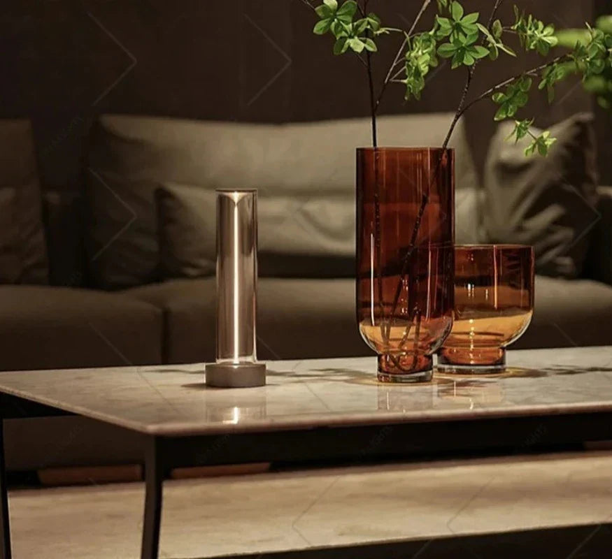 LumiSphere - Candeeiro de Mesa Tátil Regulável com Design LED Minimalista