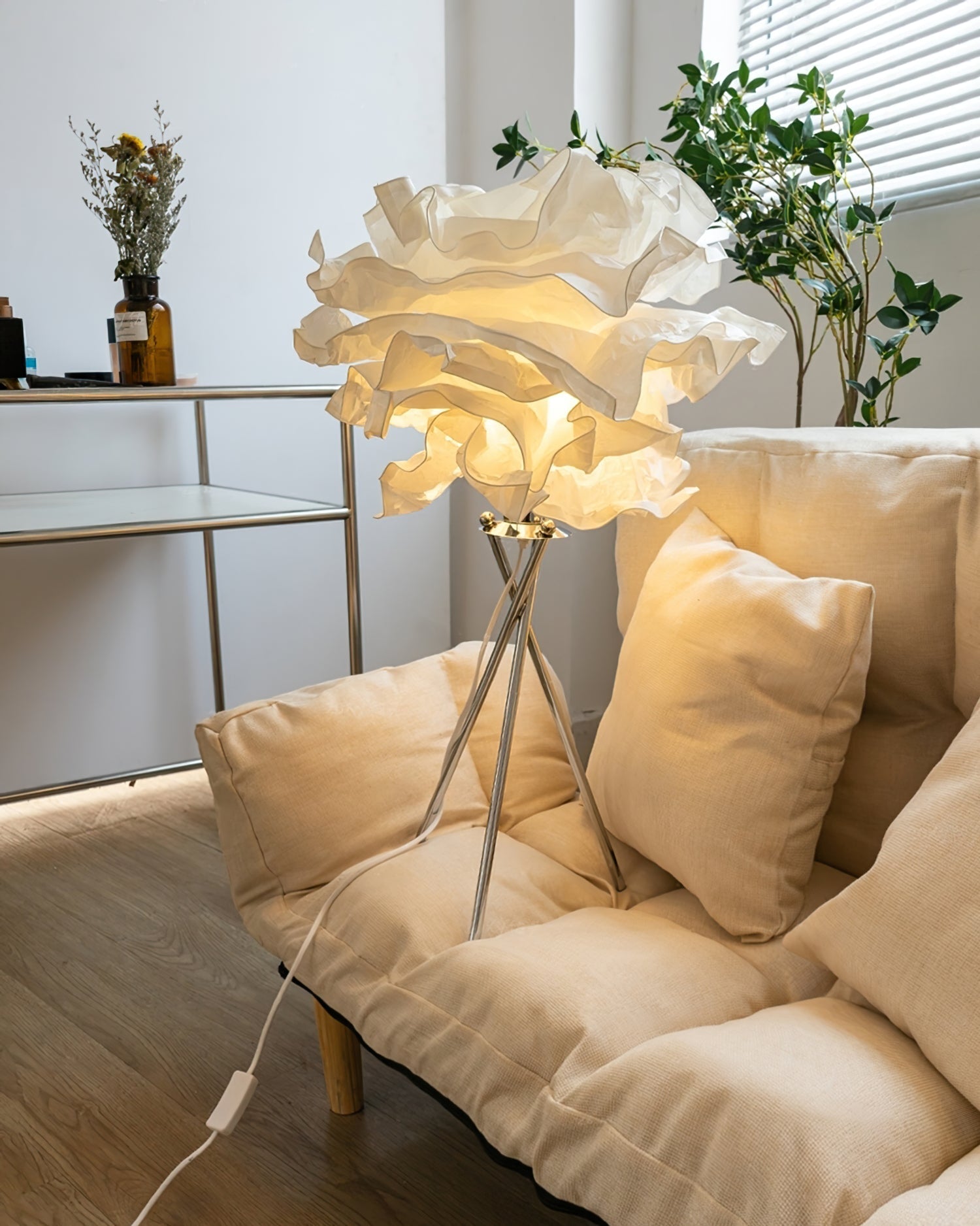 VeliGlow - Unique Table Lamp with Cloud-like Design