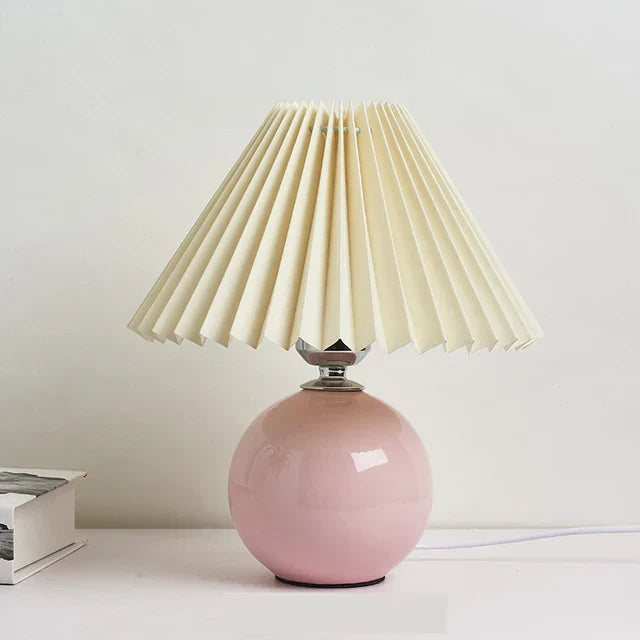 RetroGlow - Vintage Table Lamp with Pleated Lampshade – Stylish Retro Night Lamp