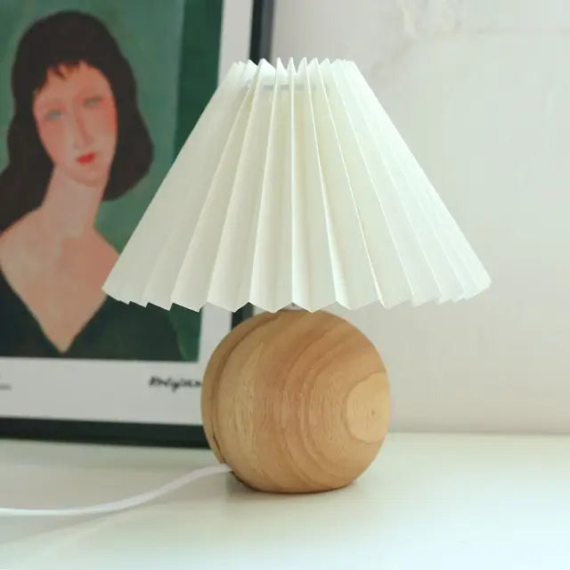 RetroGlow - Vintage Table Lamp with Pleated Lampshade – Stylish Retro Night Lamp