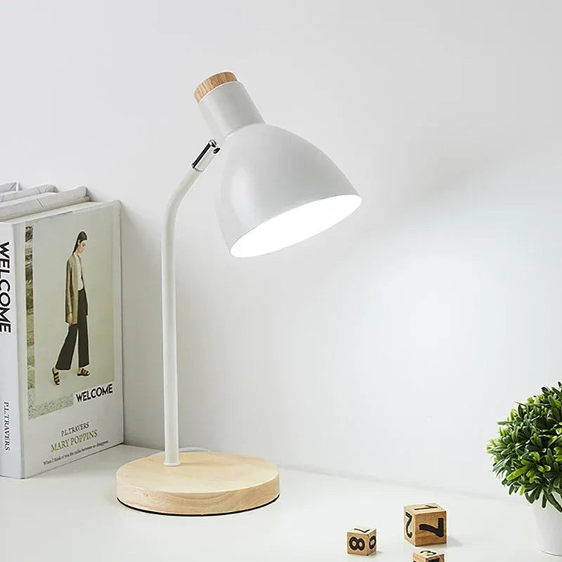 LumiWood – Wooden Table Lamp, Scandinavian Desk Lighting with Wood and Metal