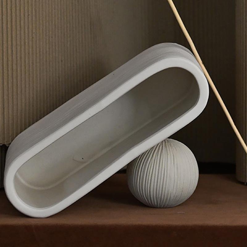 Vasi da fiori in ceramica ovale bianchi a righe, 2 pezzi