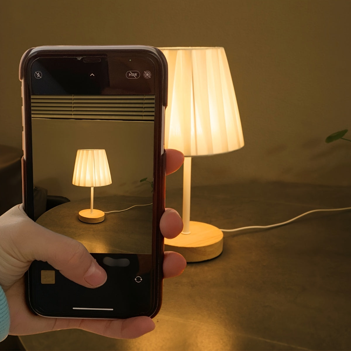 NordicLight - Modern Solid Wood Table Lamp with Linen Shade and USB