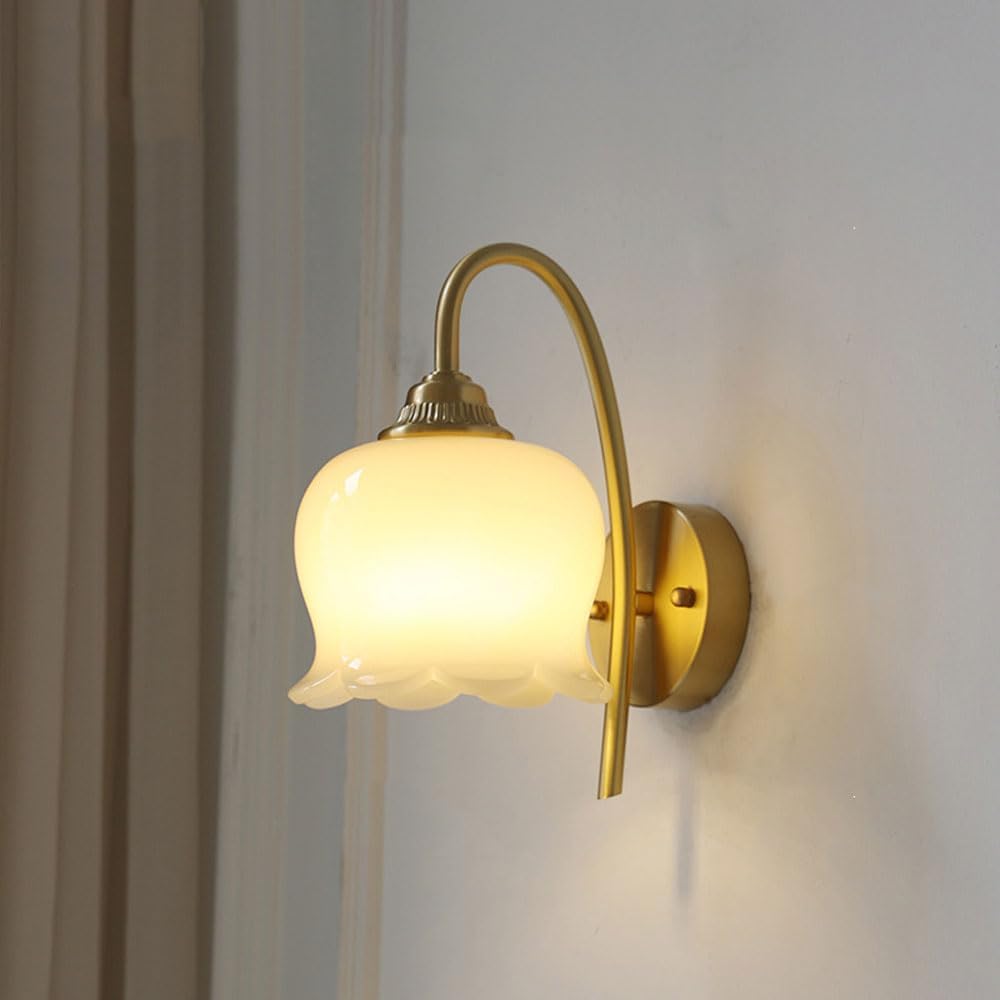 Elegante lampada da parete in vetro e rame