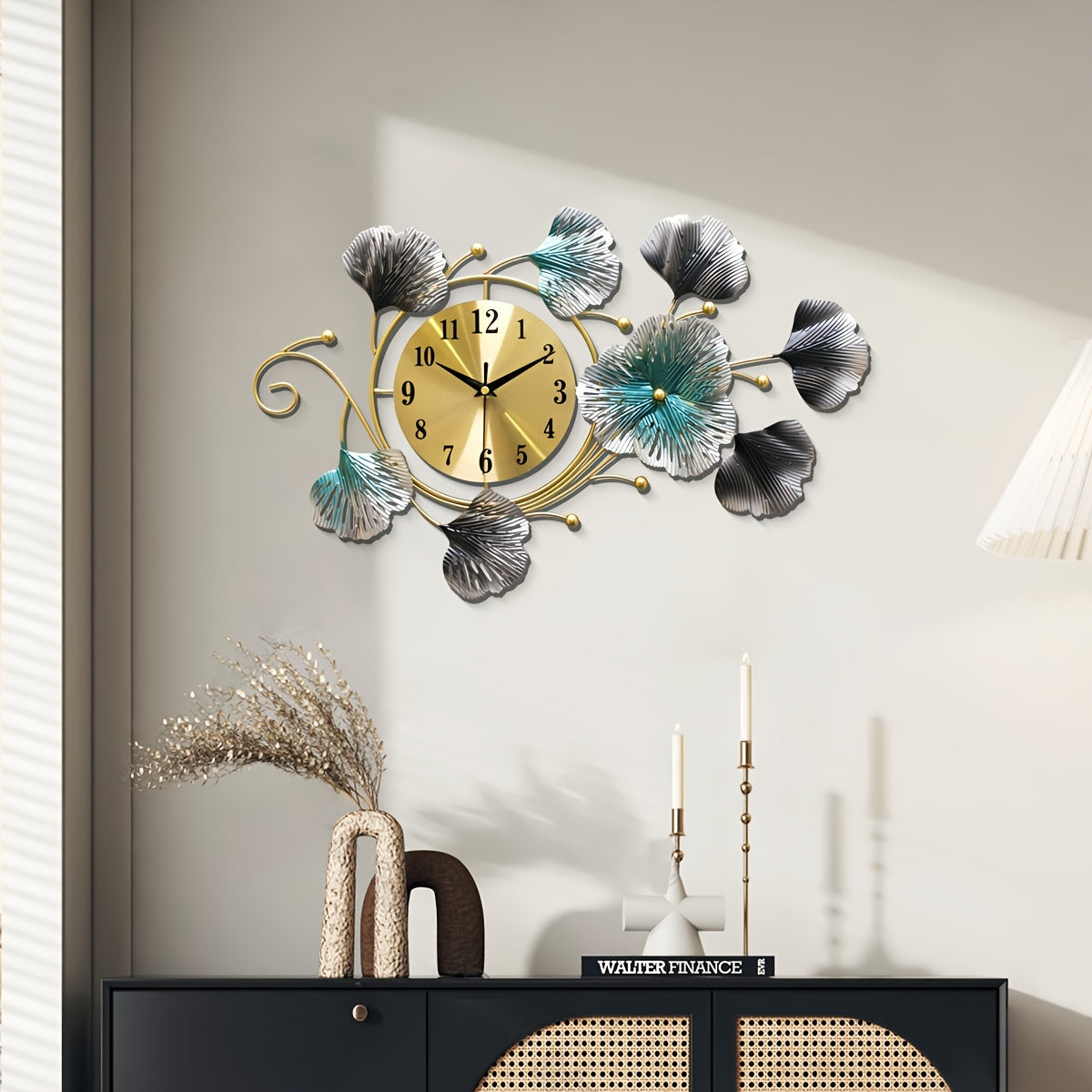 Reloj de Pared Metálico con Forma de Hoja - Mecanismo Silencioso, Batería AA, Diseño Moderno Minimalista