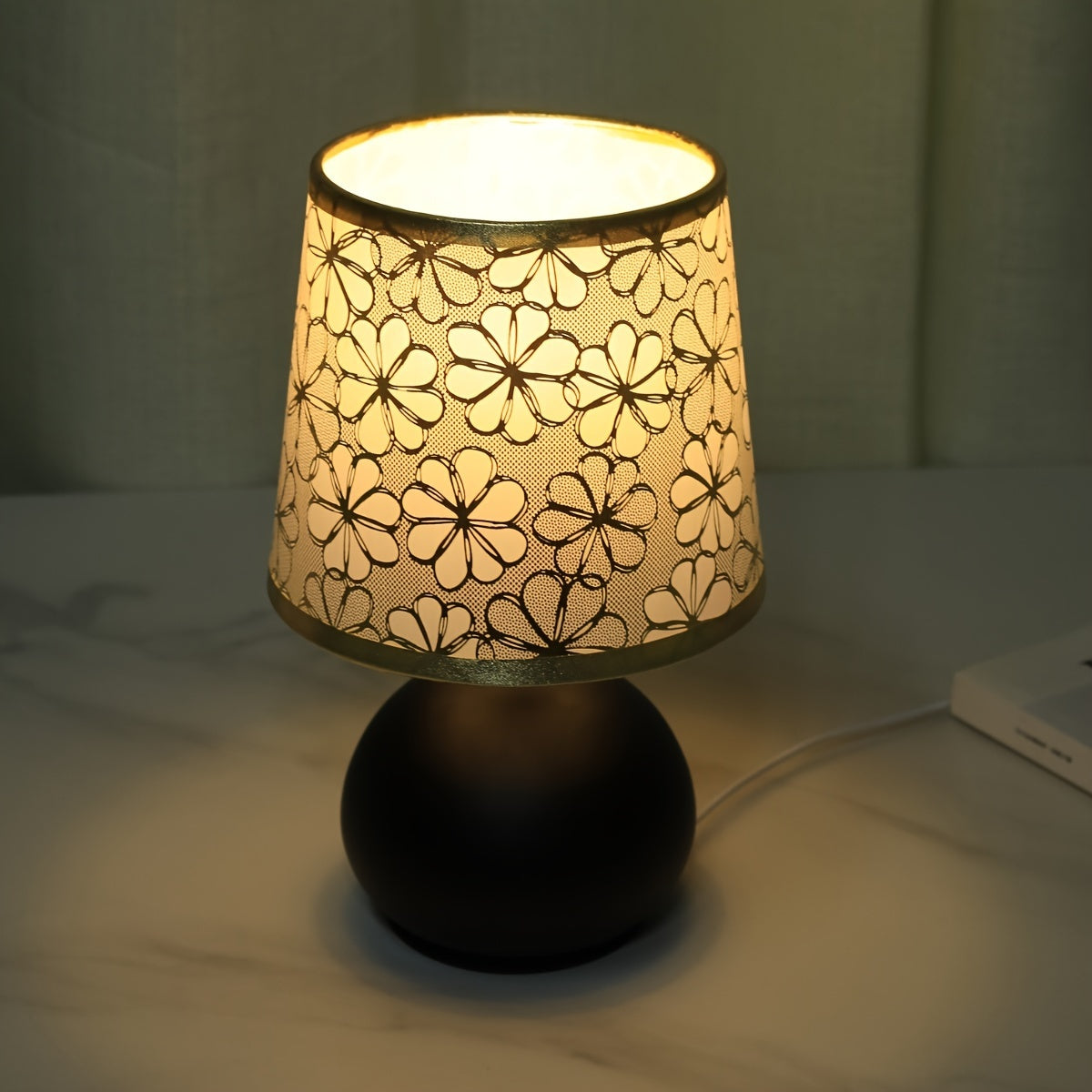 RetroLamp - Modern Scandinavian Fabric Table Lamp Metal Base USB