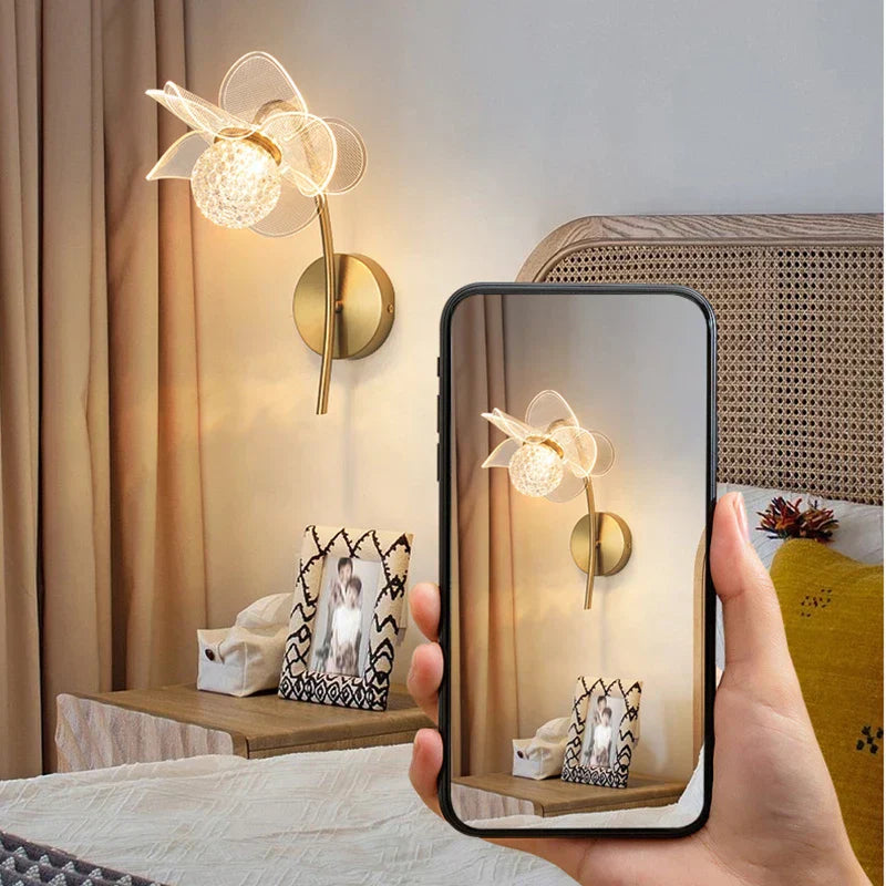 BloomGlow - Modern Flower Wall Lamp with LED Lighting