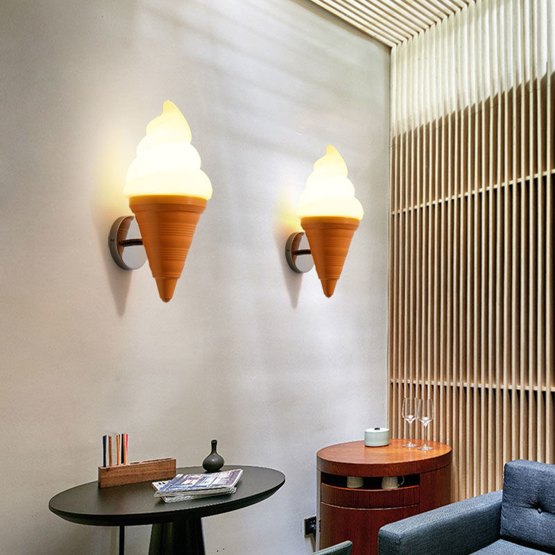 ArcticGlow – Modern LED Wall Lamp